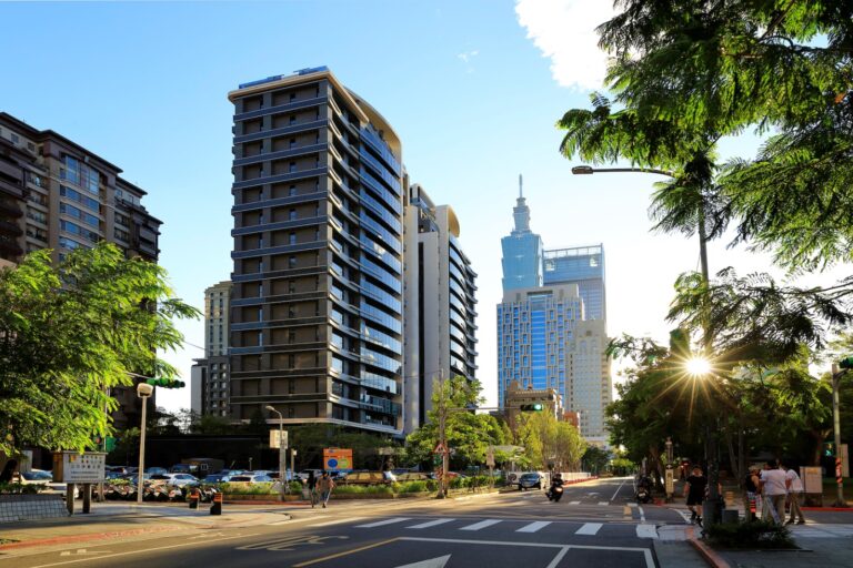 全台唯一世界級地標 冠德信義得天獨厚 稀有創造真價值
